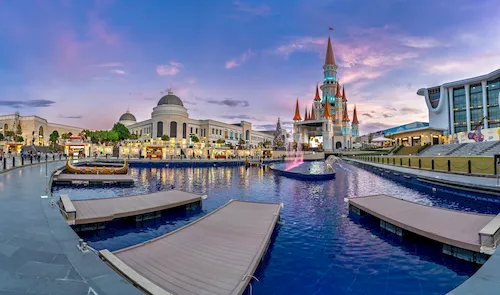 Turkey, Antalya - Shopping center view in Antalya city
